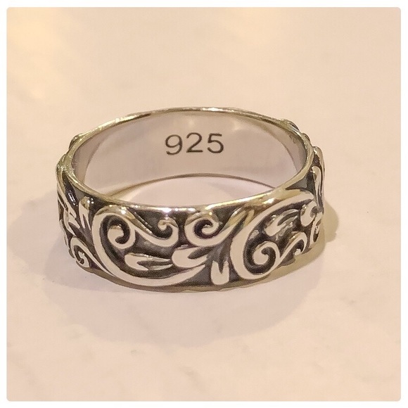 💕Beautiful Sterling Silver Bali Floral Band Ring - Picture 2 of 8